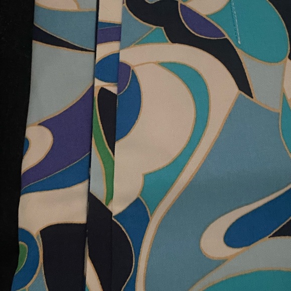 Zara shorts - Picture 3 of 4